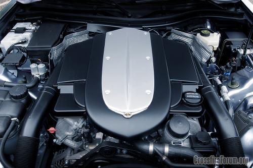 Chrysler crossfire engine cover